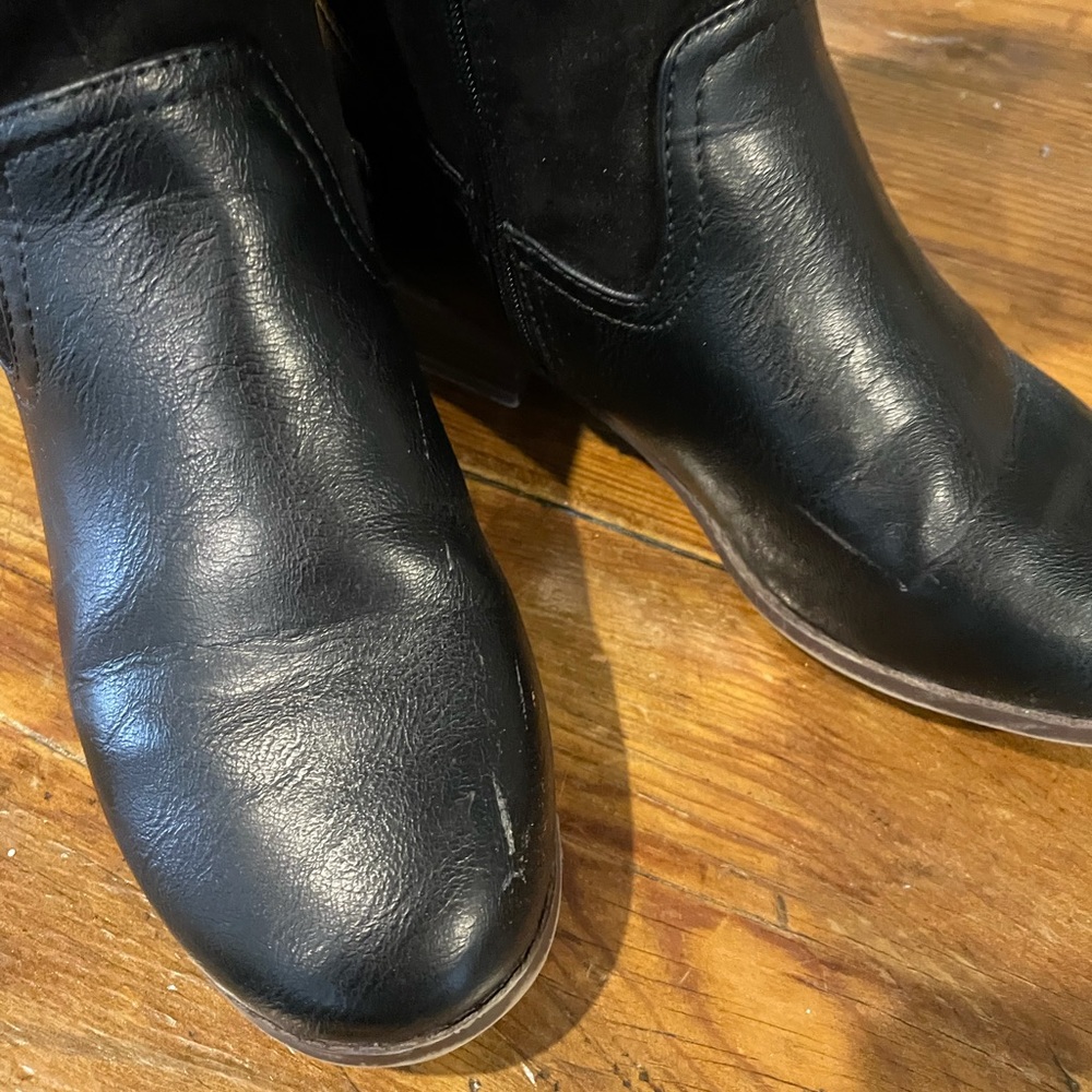 Girls Lucky boots